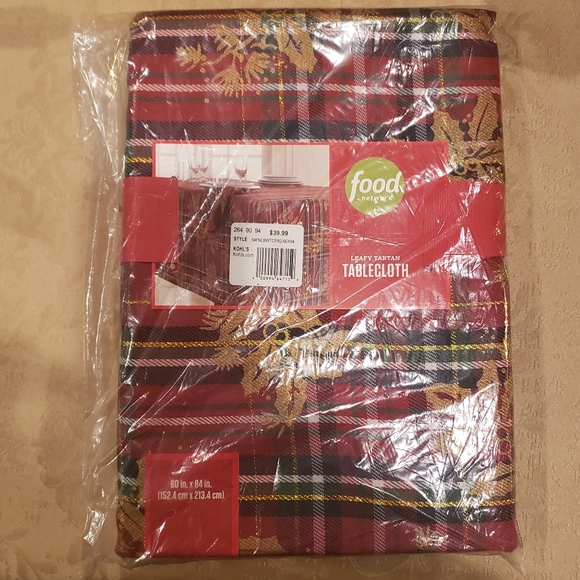 Food Network Leafy Tartan Tablecloth 60'' x 84 in. (Kohls) NWT - Picture 2 of 10